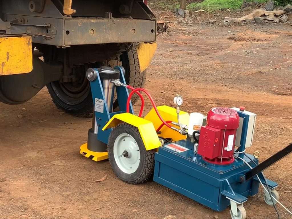 100 Ton Portable Lifting Jack For Heavy Earth Moving Equipment HEMS